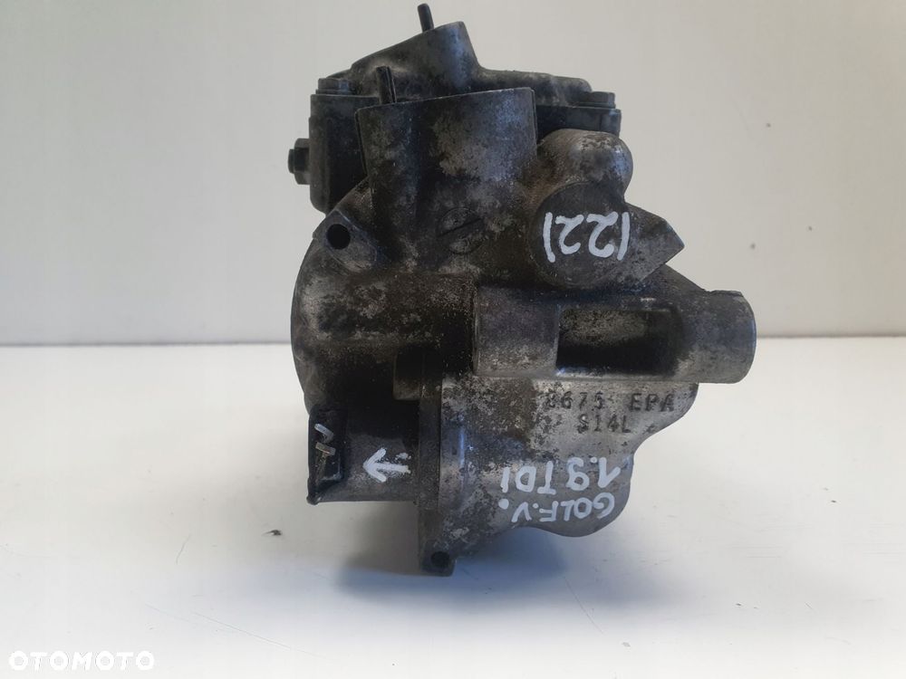 SPRĘŻARKA KLIMATYZACJI VW Golf V 1.9 TDI _ - 5