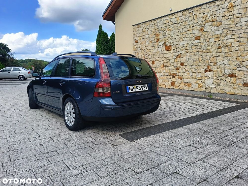 Volvo V50 2.0D Momentum - 10