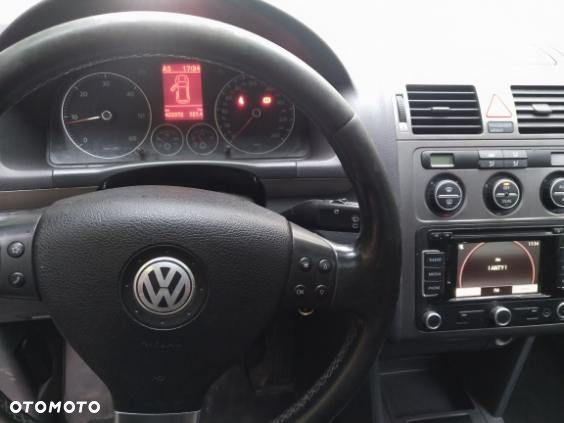 Volkswagen Touran - 7