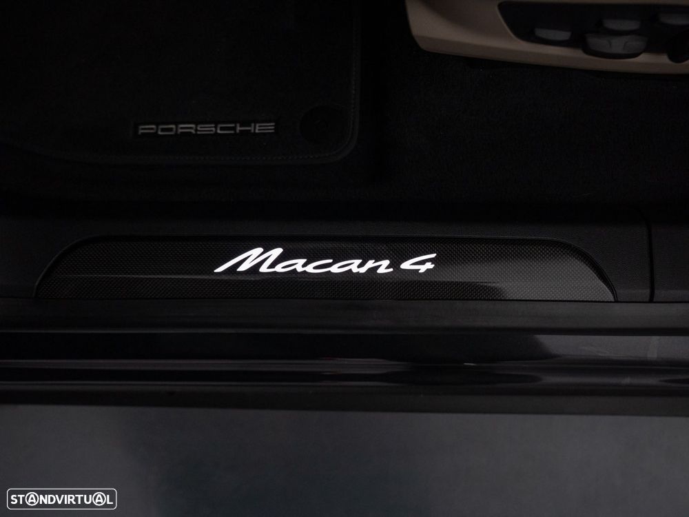 Porsche Macan Electric 4 - 26