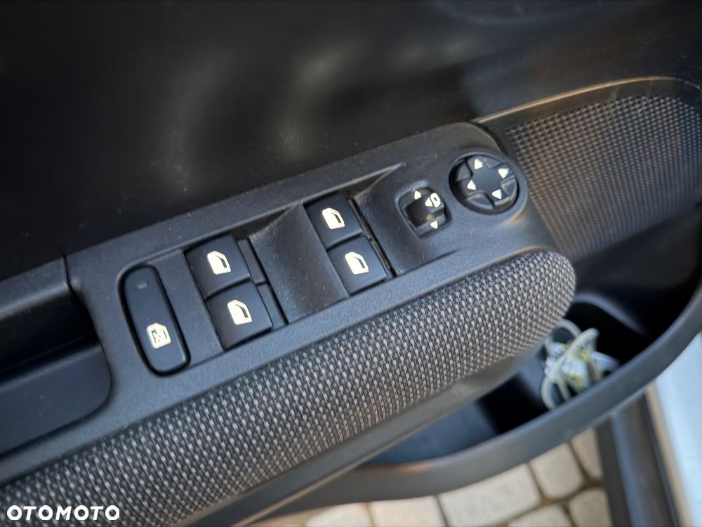 Citroën C3 Aircross 1.6 BlueHDi Feel S&S - 25