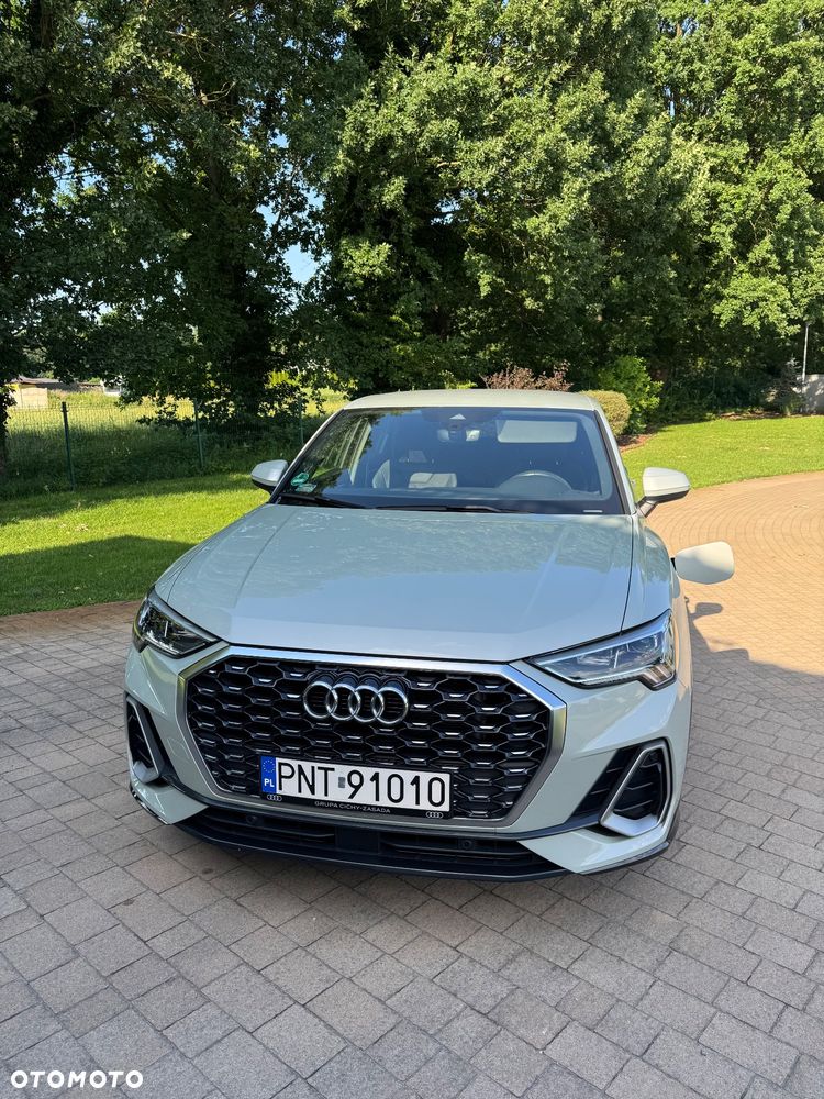 Audi Q3 - 1