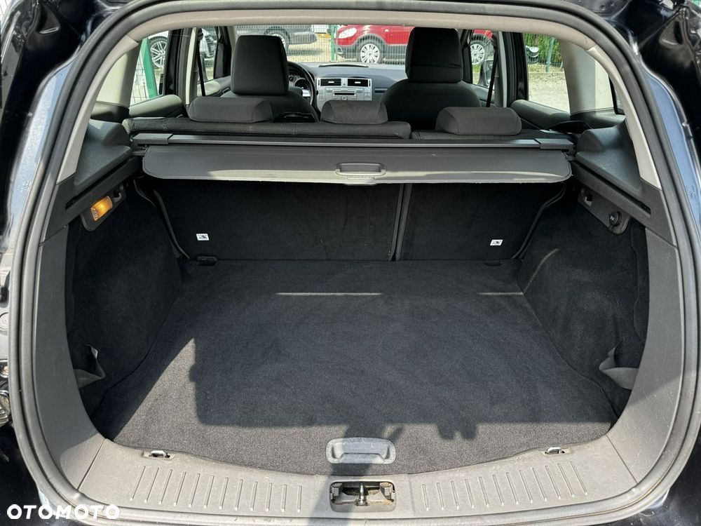 Ford Kuga - 19