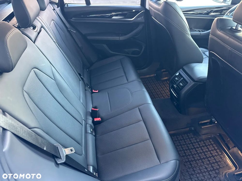 BMW X3 - 28