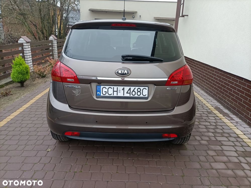 Kia Venga 1.6 CRDi 128 Dream Team Edition - 6