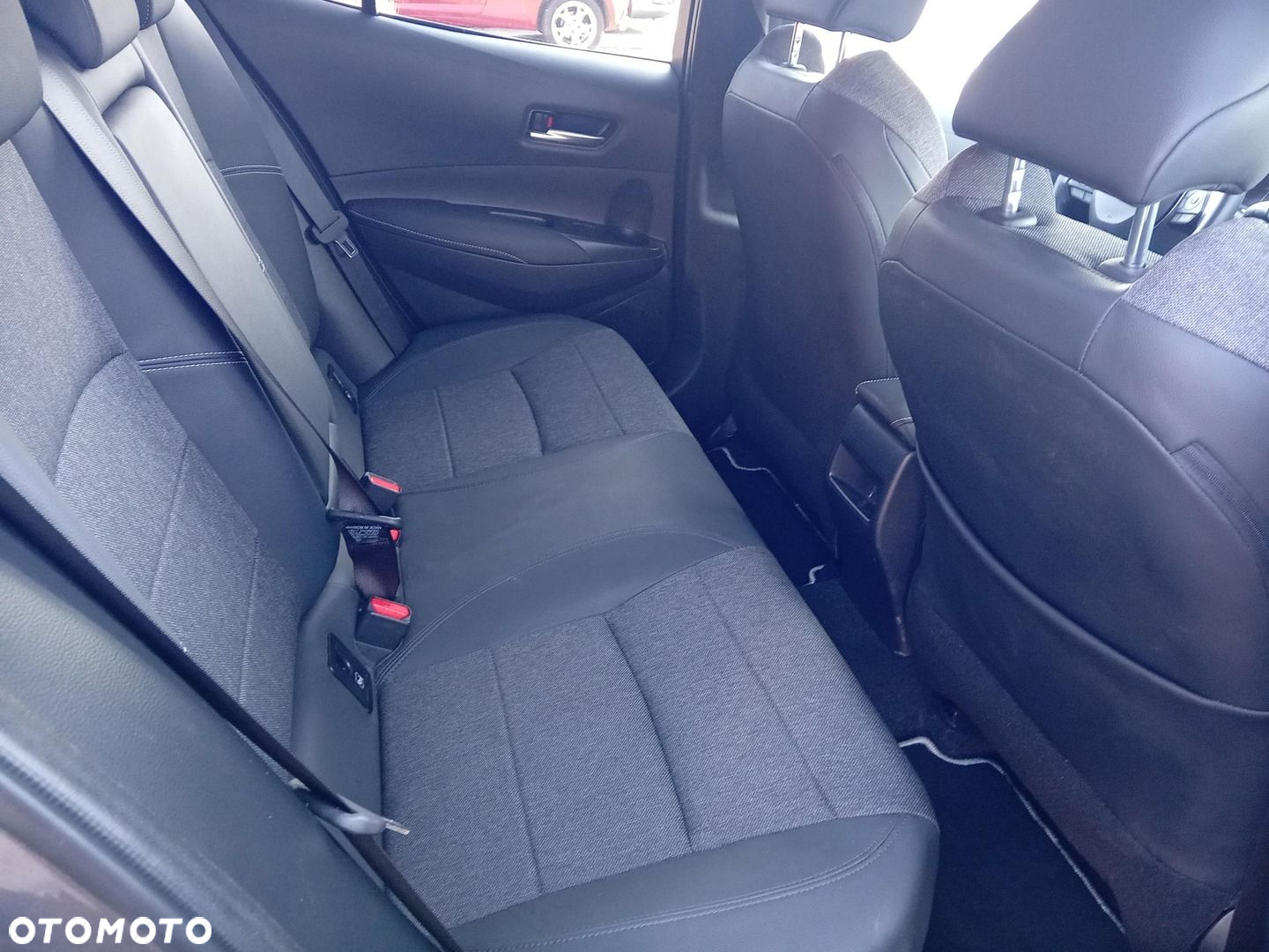 Toyota Corolla - 11
