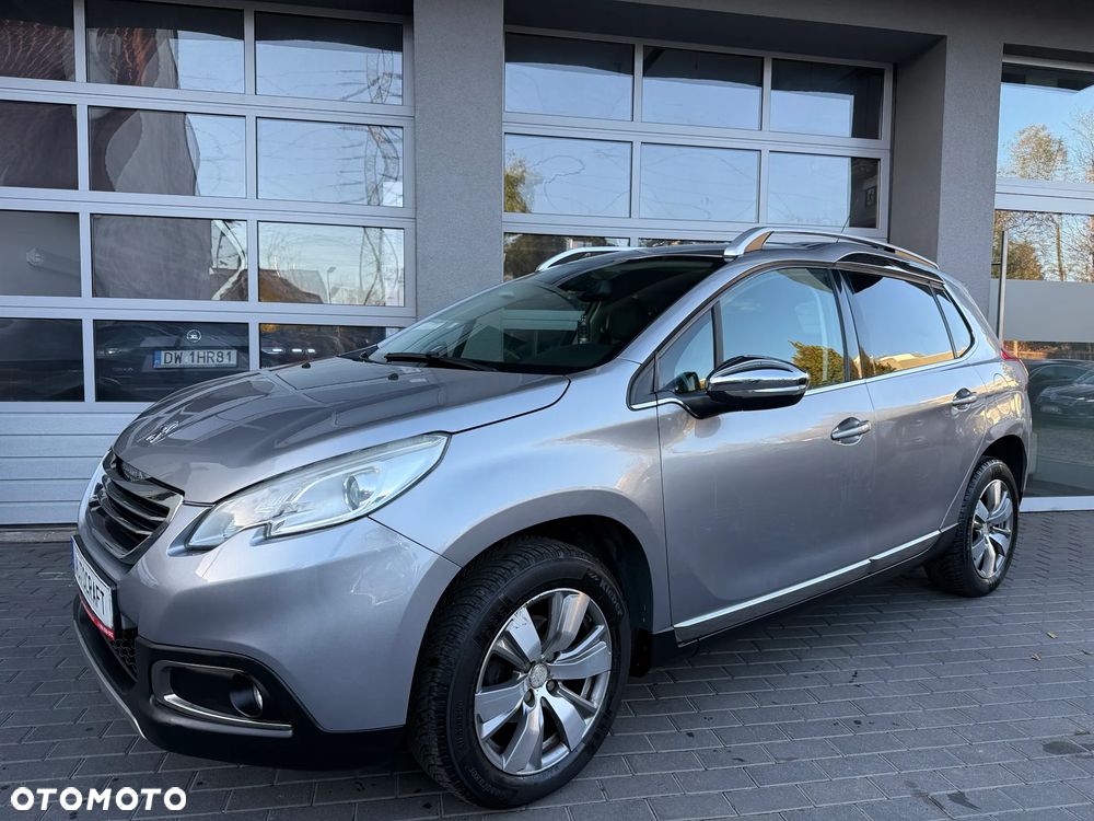 Peugeot 2008 1.2 VTi Allure - 29