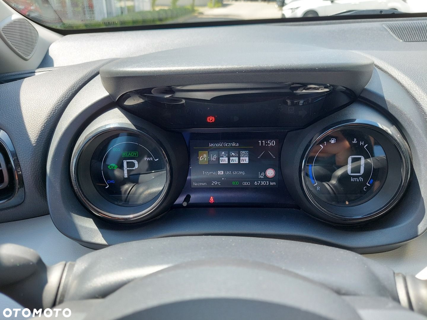 Toyota Yaris - 10