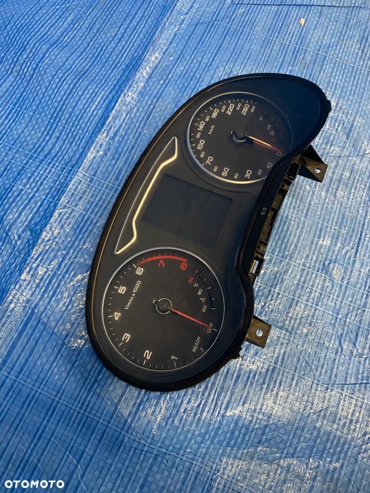 LICZNIK LICZNIKI ZEGARY PRĘDKOŚCIOMIERZ EUROPA AUDI A3 8V 1.4benzyna  8V0920871R - 2