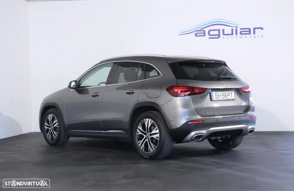 Mercedes-Benz GLA 200 Progressive - 3