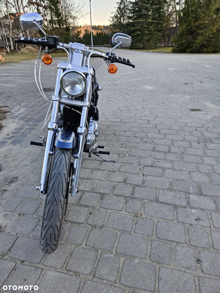 Harley-Davidson Sportster Custom 1200C - 12