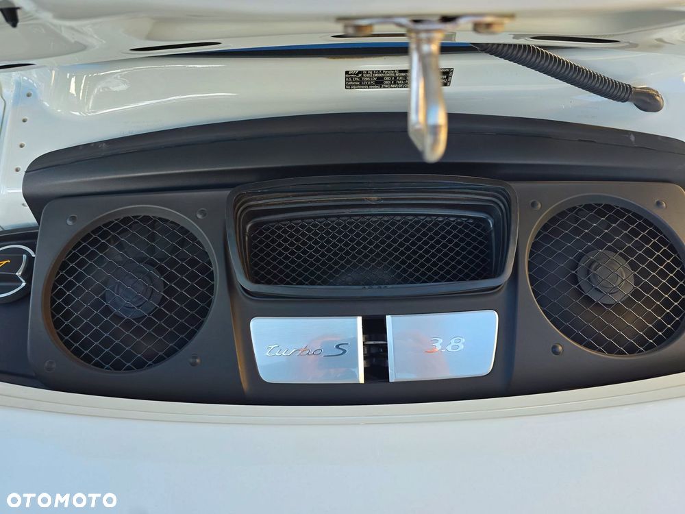 Porsche 911 Turbo S - 11