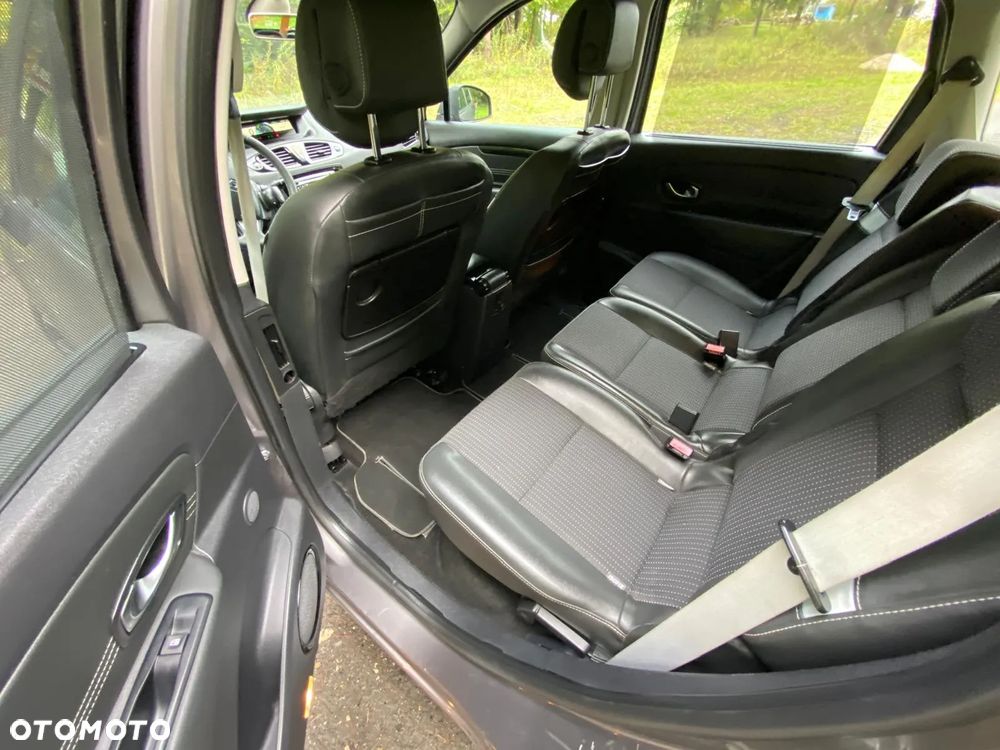 Renault Grand Scenic Gr 1.4 16V TCE Bose Edition - 15