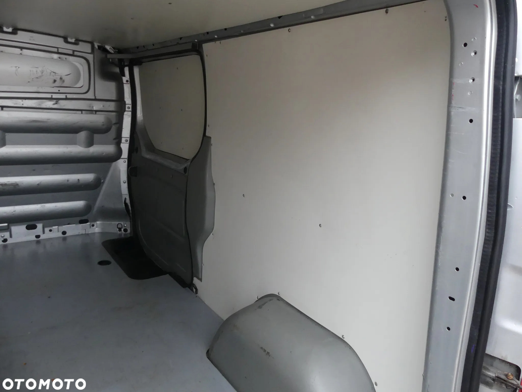 Opel VIVARO - 22