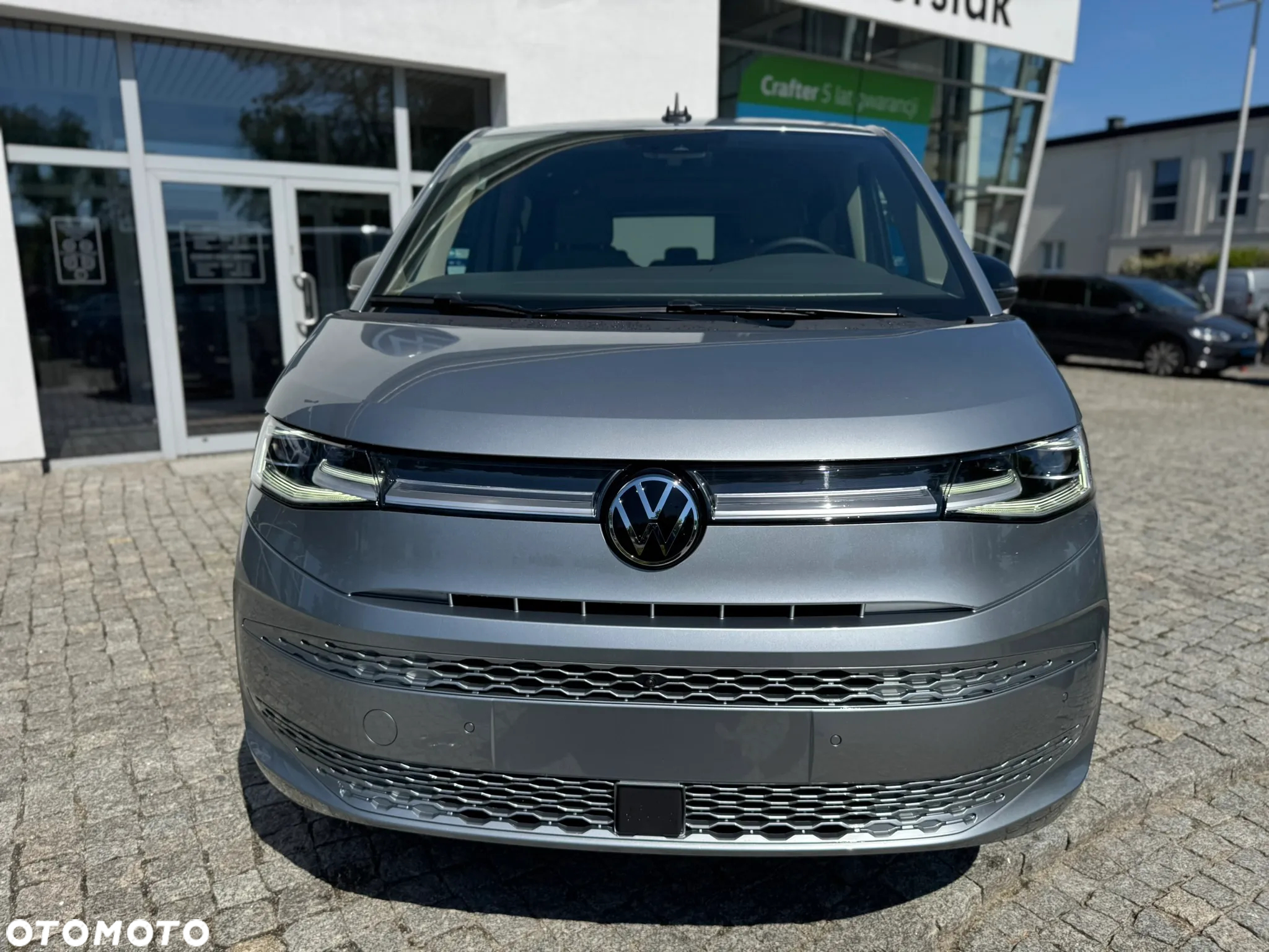 Volkswagen Multivan 2.0 TDI L2 Life DSG - 2