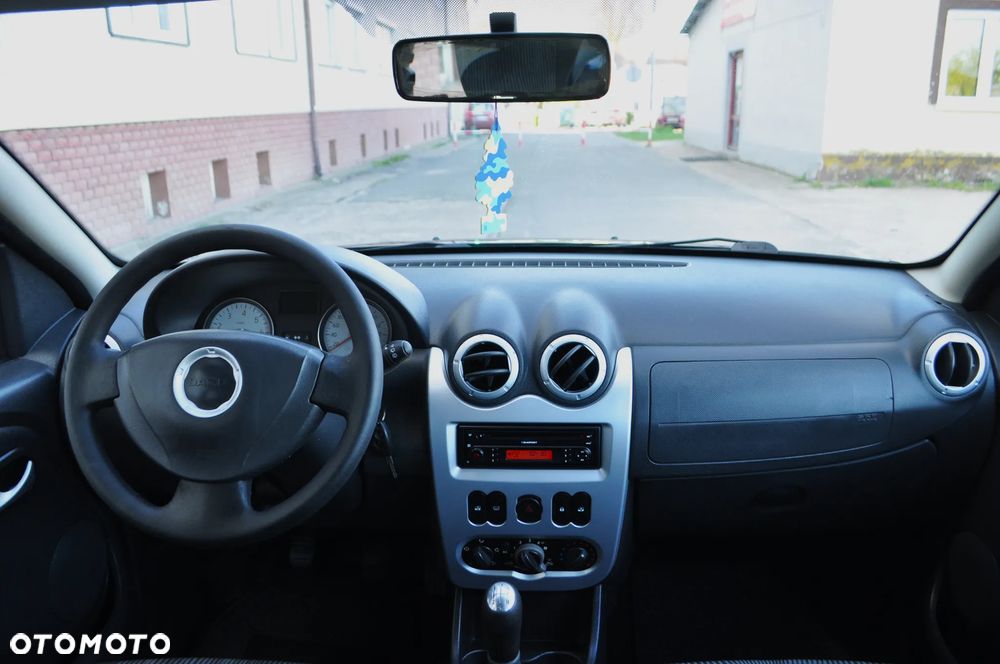 Dacia Sandero 1.2 16V - 12