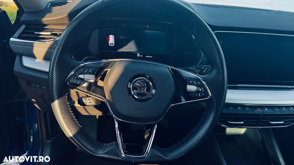 Skoda Octavia Combi 2.0 TDI DSG Exclusive Plus - 26