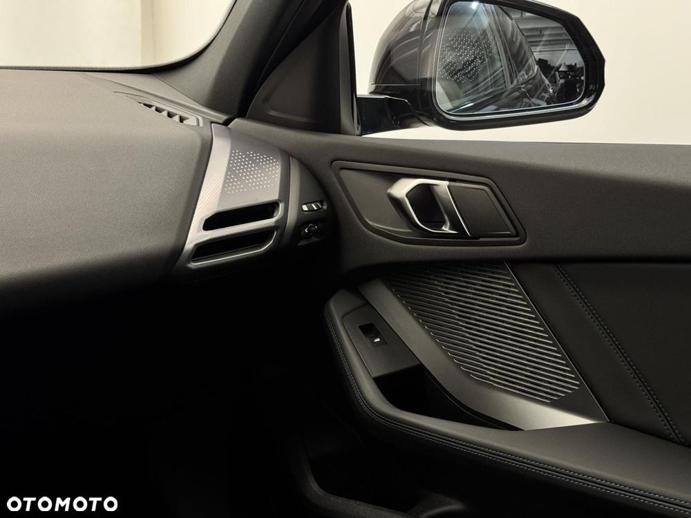 BMW Seria 1 - 21