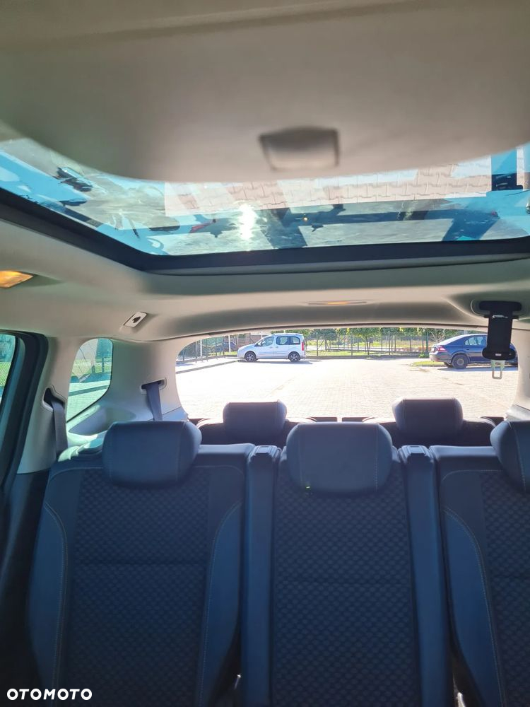 Opel Zafira - 11