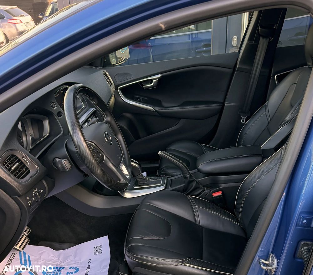 Volvo V40 D3 Geartronic RDesign - 7