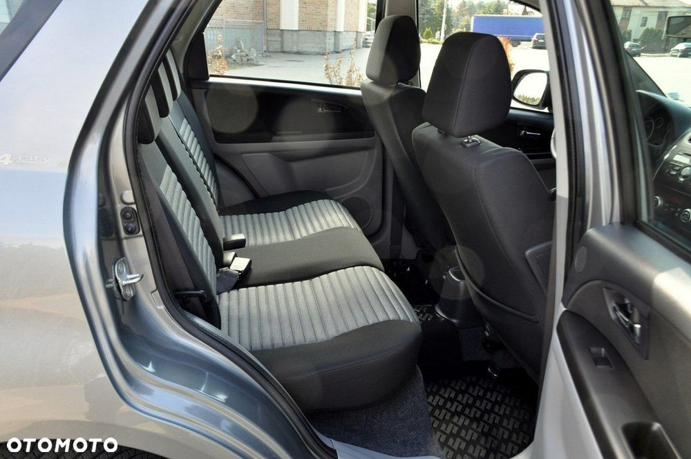 Suzuki SX4 - 20