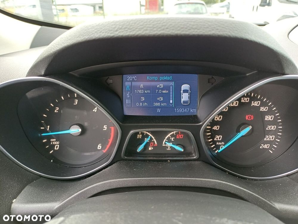 Ford Kuga 2.0 TDCi FWD Titanium - 22
