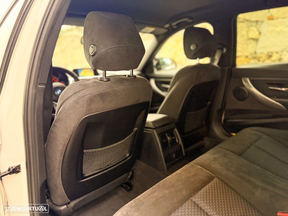 BMW 320 d Pack M - 26