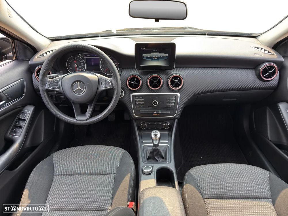 Mercedes-Benz GLA 180 (CDI) d - 9