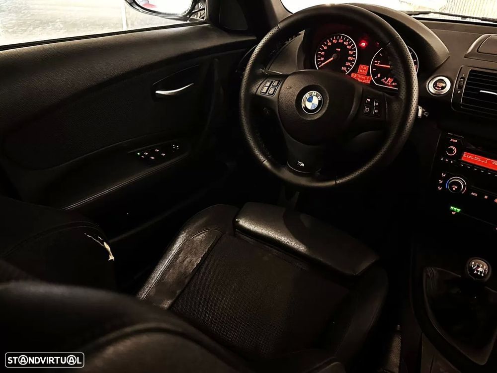 BMW 118 d Pack M - 39