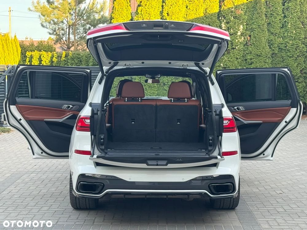 BMW X7 xDrive40i - 13