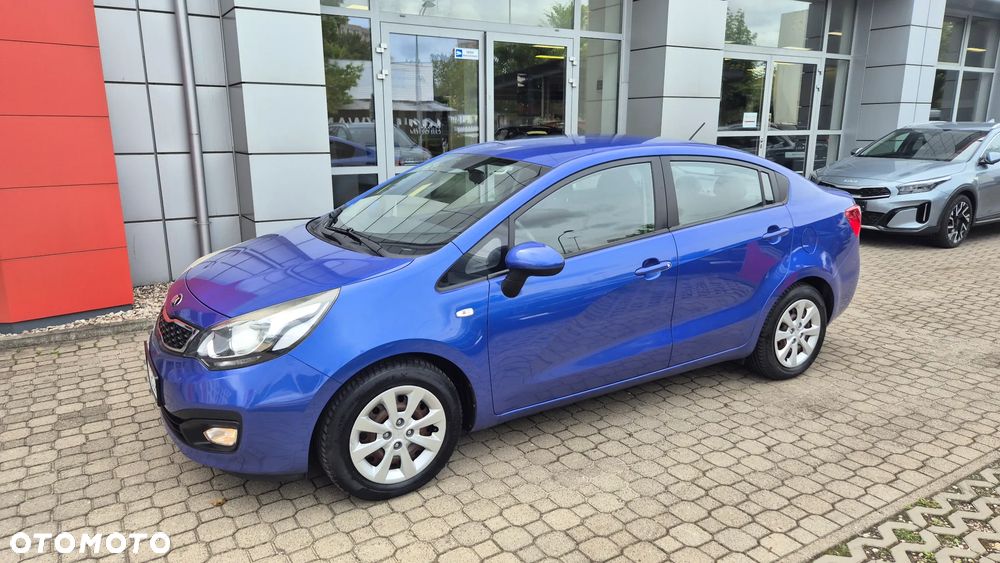 Kia Rio 1.2 L - 2