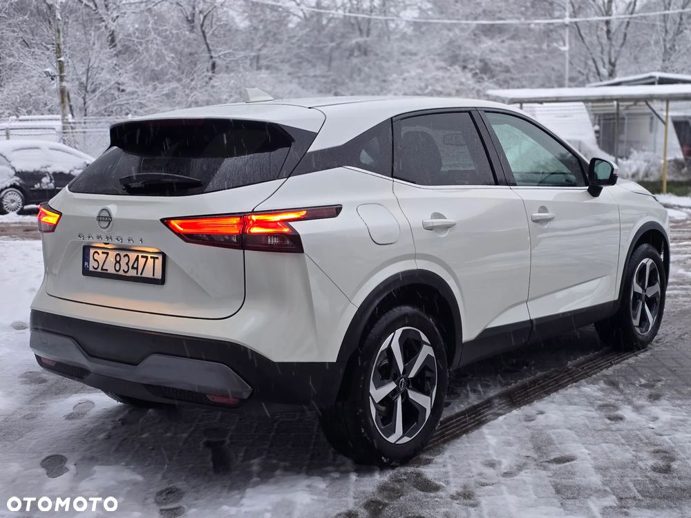 Nissan Qashqai 1.3 DIG-T SHIRO - 3