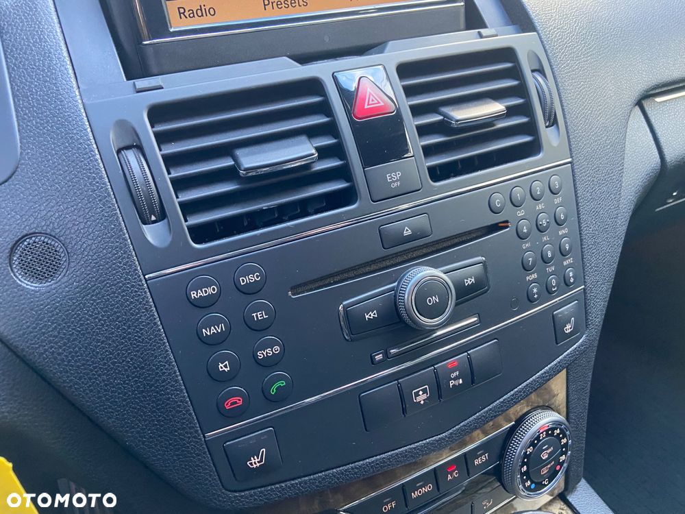 Mercedes-Benz Klasa C 280 4Matic 7G-TRONIC Avantgarde - 23