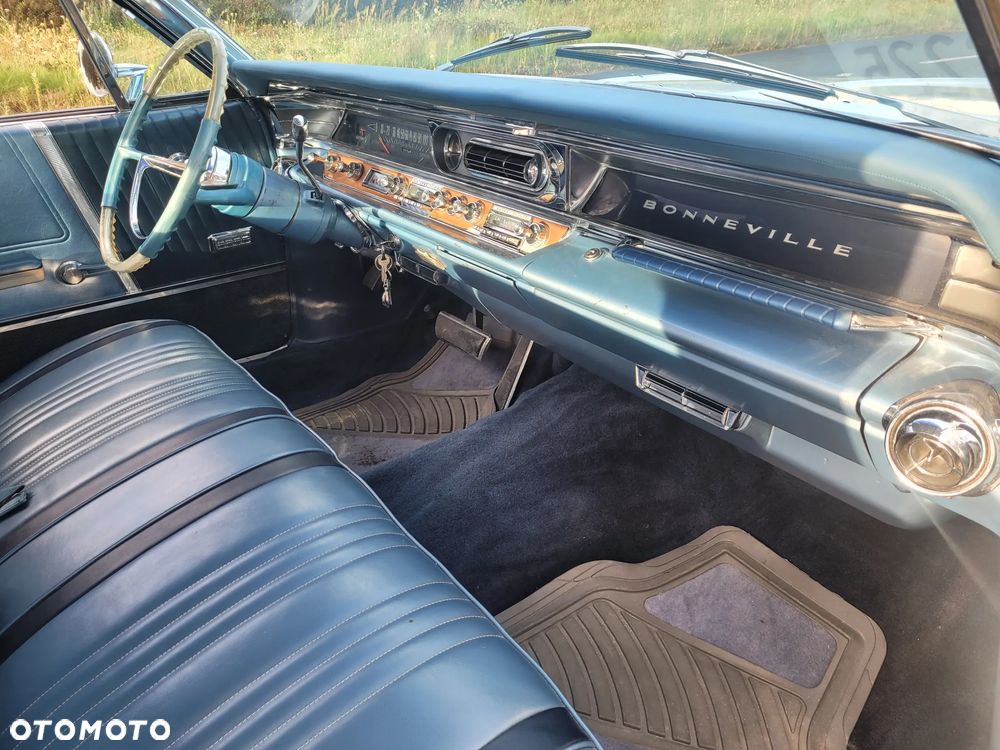 Pontiac Bonneville - 30