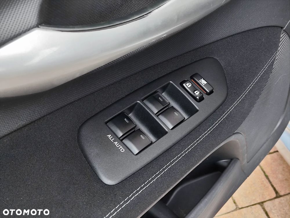 Toyota Auris 1.6 Executive - 22