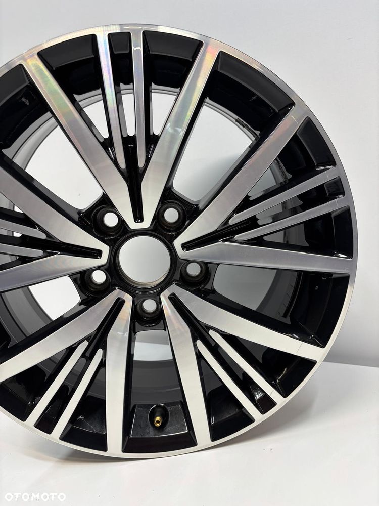 Volkswagen VW Felga aluminiowa 5G0601025CD 6.5" x 16" 5x112 ET46 - 4