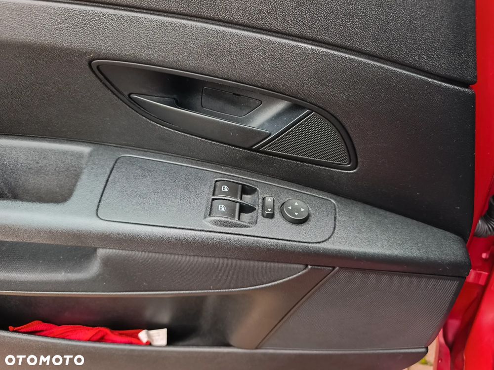 Fiat Grande Punto - 13
