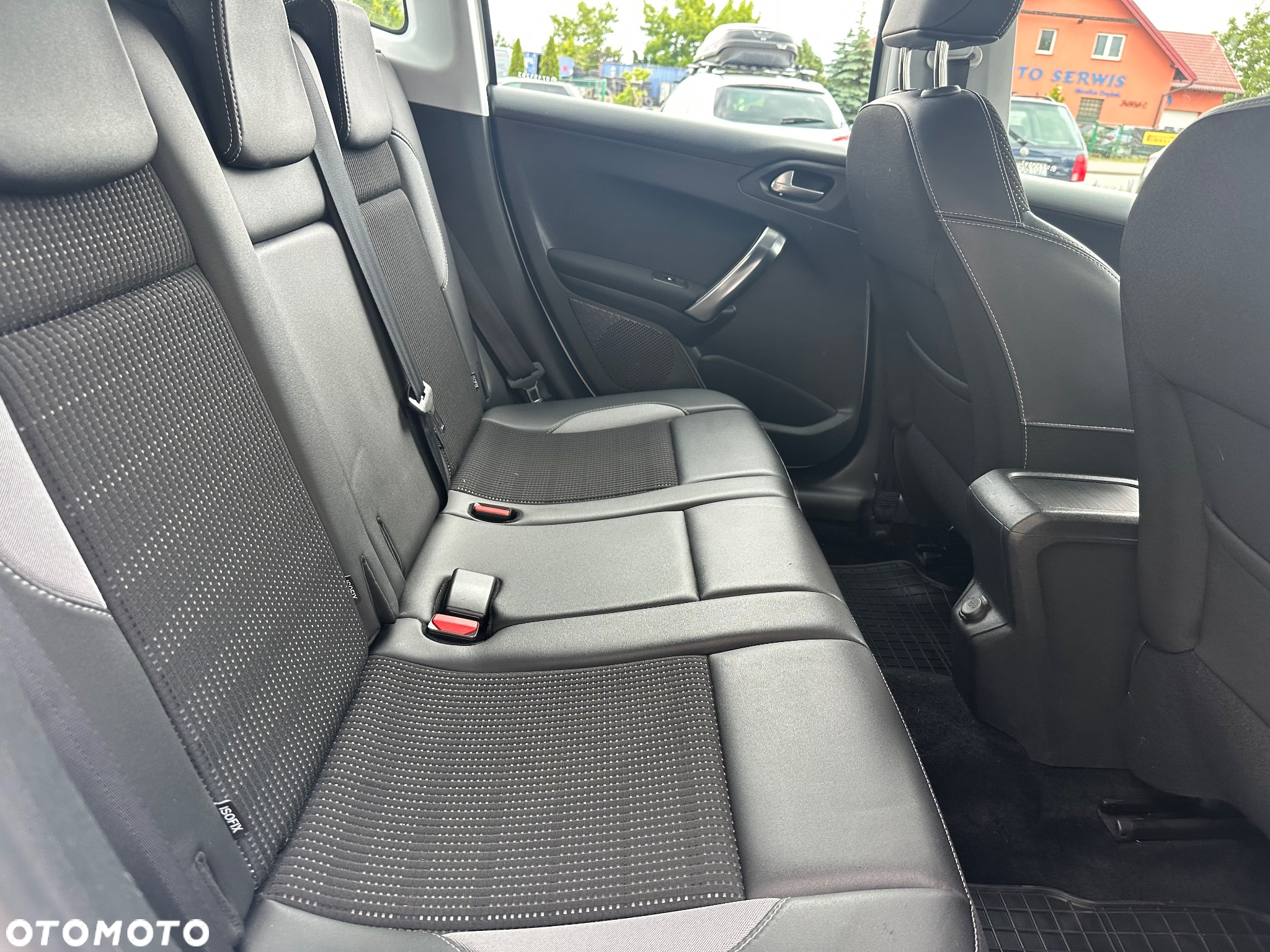 Peugeot 2008 1.6 BlueHDi Allure - 20
