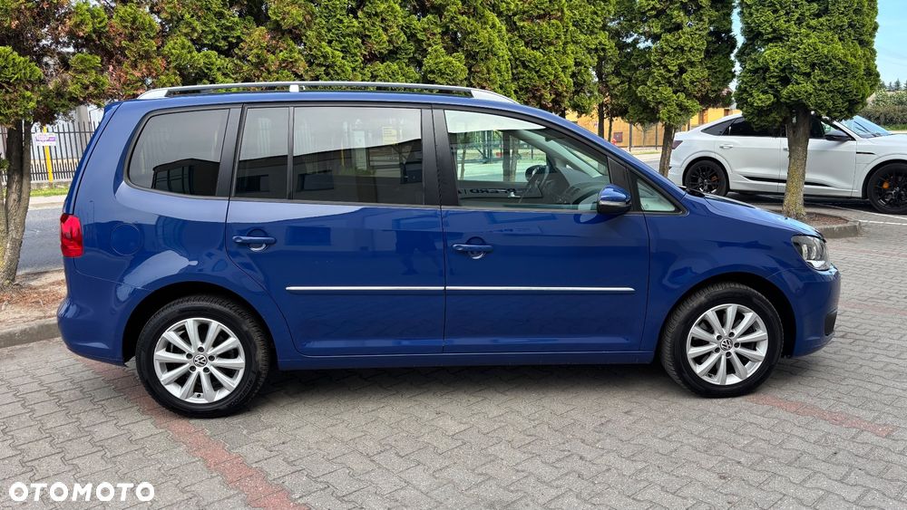 Volkswagen Touran 2.0 TDI DSG Highline - 17
