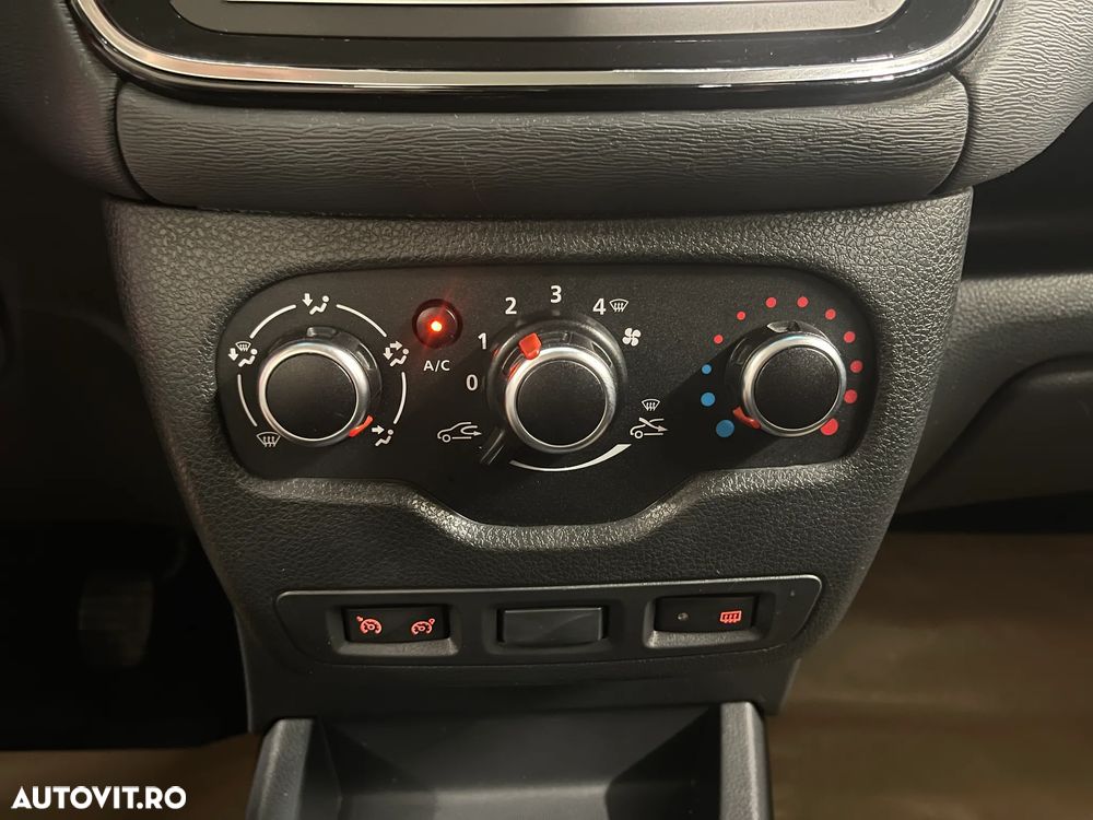 Dacia Lodgy 1.5 Blue dCi Laureate - 17