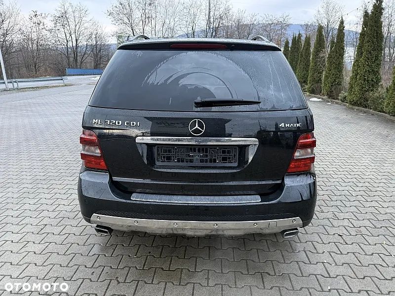Mercedes-Benz ML 320 CDI 4Matic 7G-TRONIC DPF Edition 10 - 5