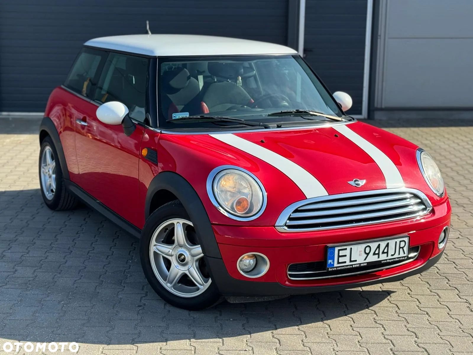 MINI Cooper Standard - 1