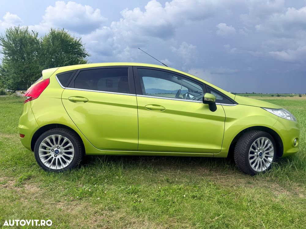 Ford Fiesta - 2