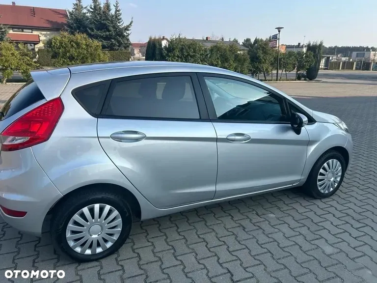 Ford Fiesta 1.25 Ambiente - 8