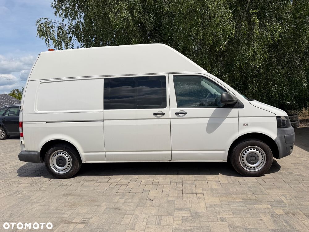 Volkswagen Transporter - 1