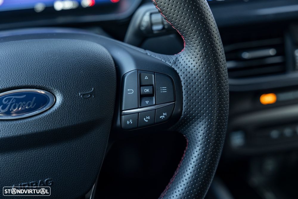 Ford Focus 1.0 EcoBoost MHEV ST-Line X - 12