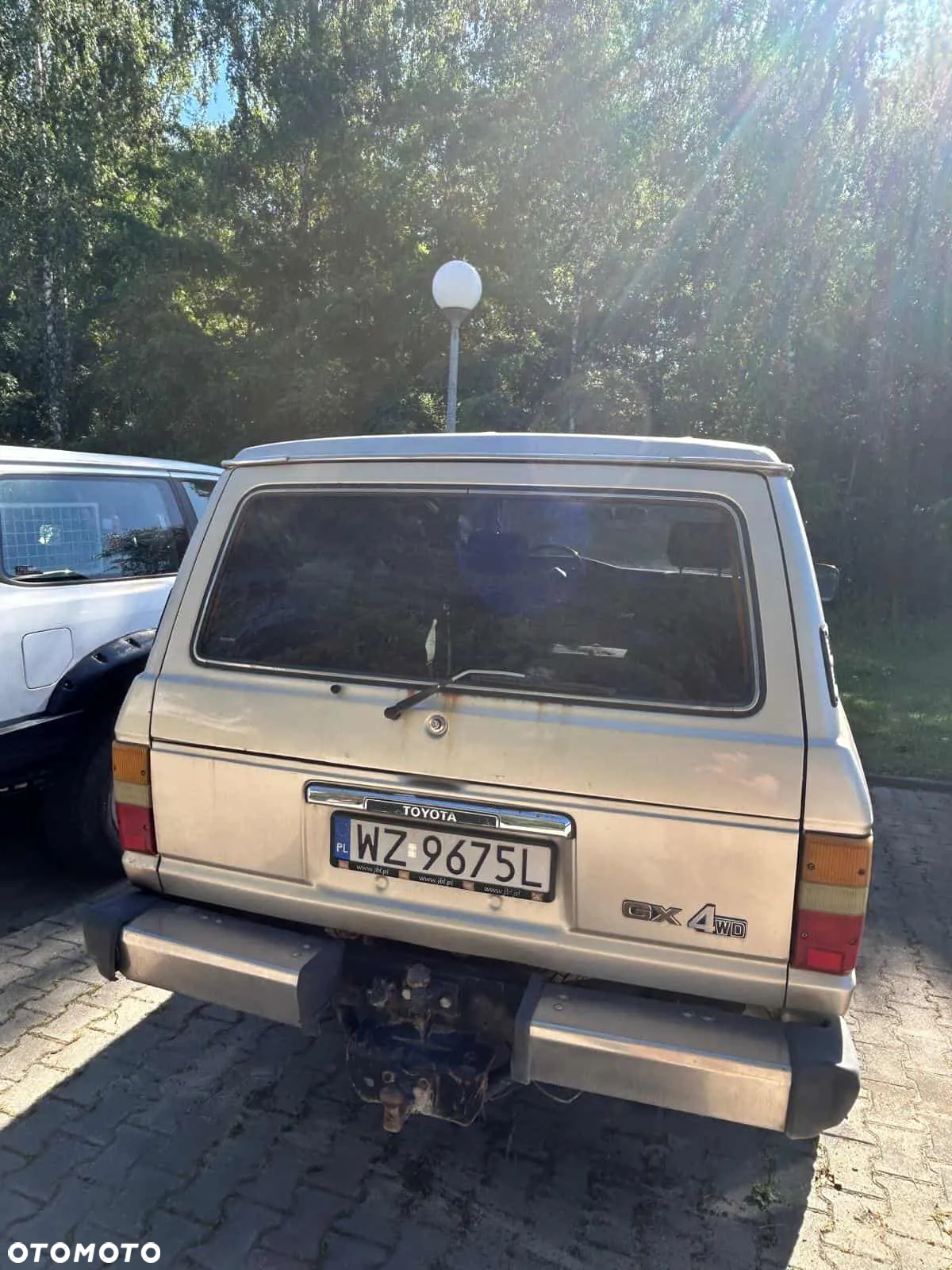 Toyota Land Cruiser HJ61 - 2