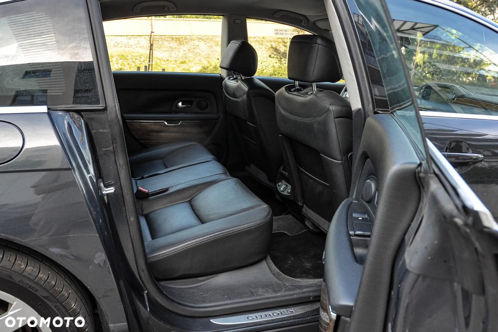 Citroën C6 2.7 HDi 24V - 12