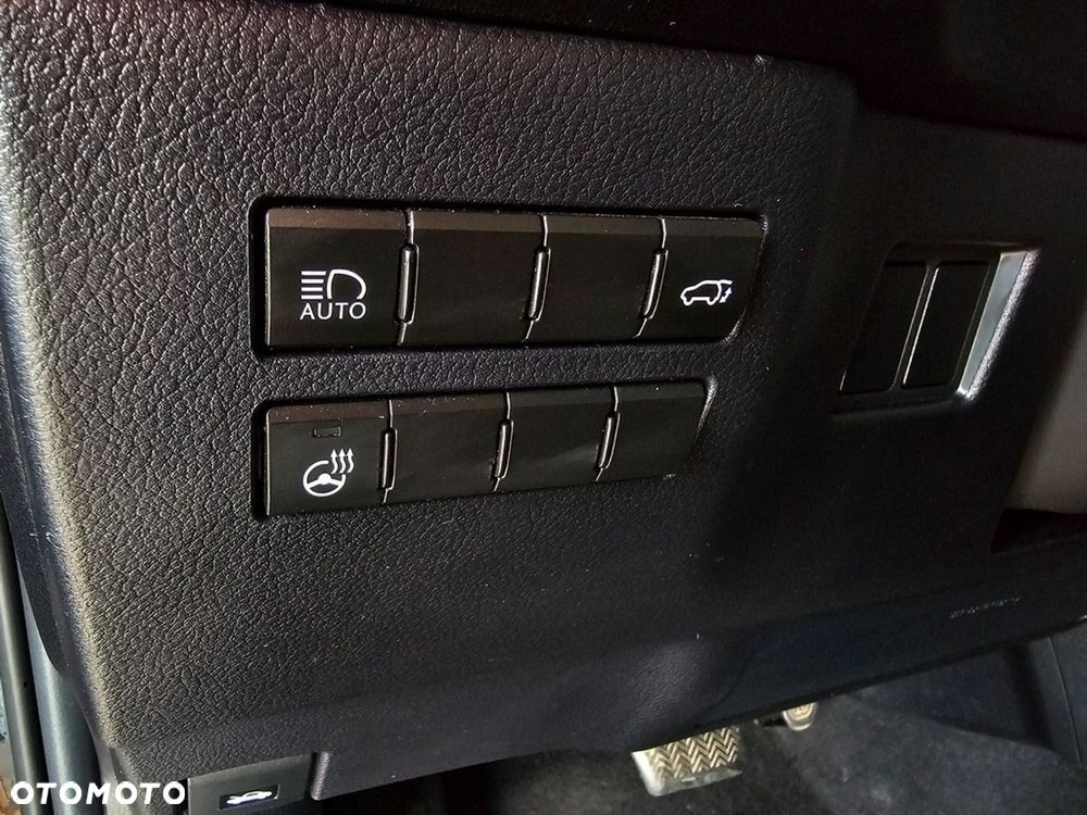Lexus NX - 13