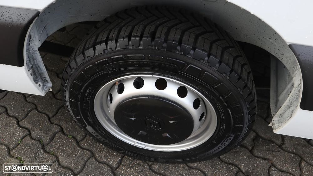 Renault Master 2.3 dCi 135 L2H2 - 8